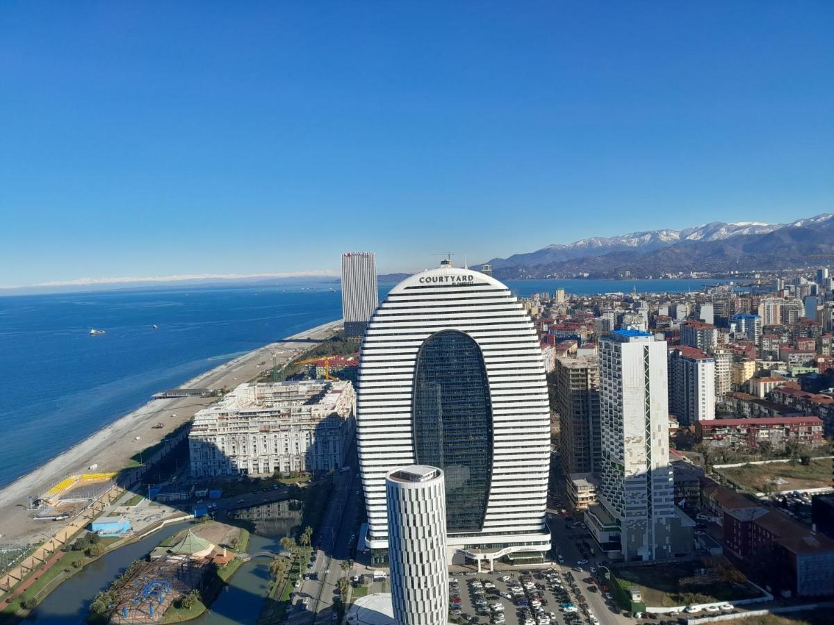 Smart Aparthotel Orbi City Batumi Exterior photo